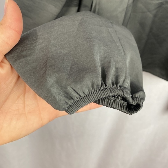 Anthropologie Sadie & Sage Satin Minute Stroll Smock Top Blouse Grey - Small - Picture 6 of 10